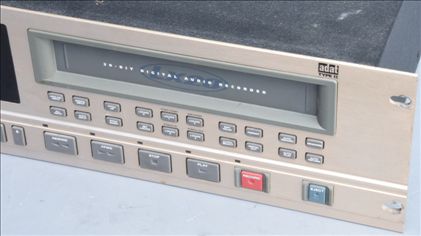 Alesis-LX20 ADAT recorder to service + LRC